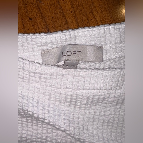 Womens Loft Top Size Medium - Picture 3 of 8